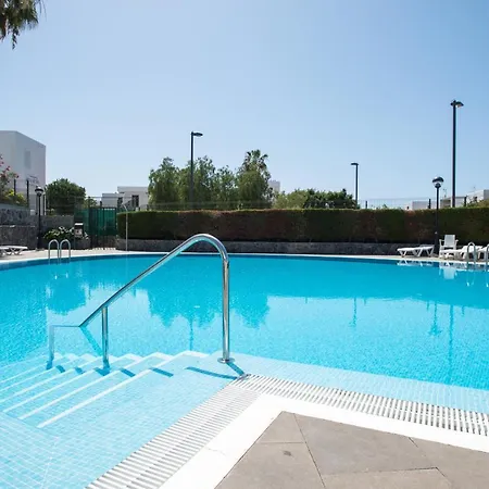Lejlighedshotel 304 First Floor Quite Bungalow Terrace & Pool *