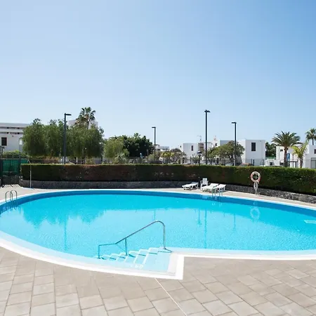 304 First Floor Quite Bungalow Terrace & Pool Lejlighedshotel