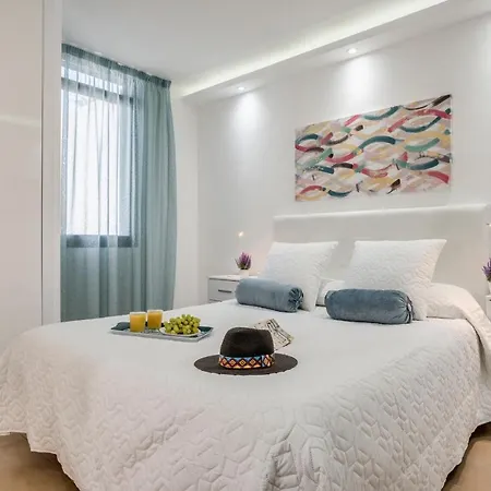 First Floor Quite Bungalow Terrace And Pool * Playa de las Américas